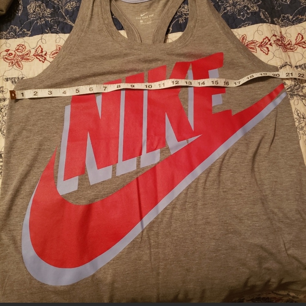 Large but fits more like XL. I’m like 95% sure I’ve never even worn it